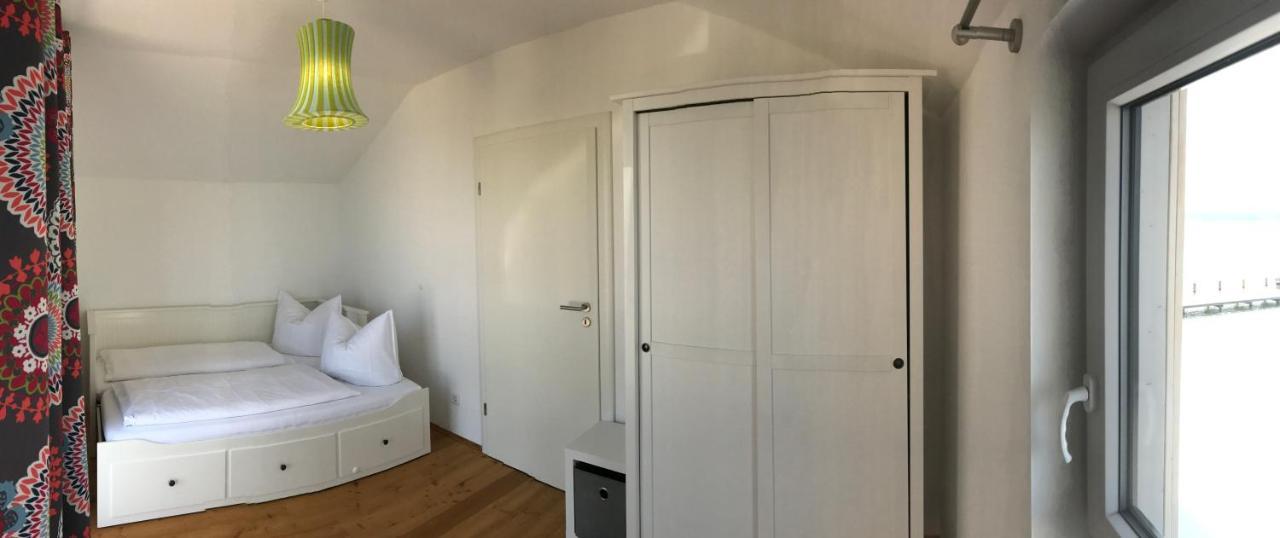 Ferienhaeuser Am Nordufer Des Hainer Sees Neukieritzsch Exterior photo